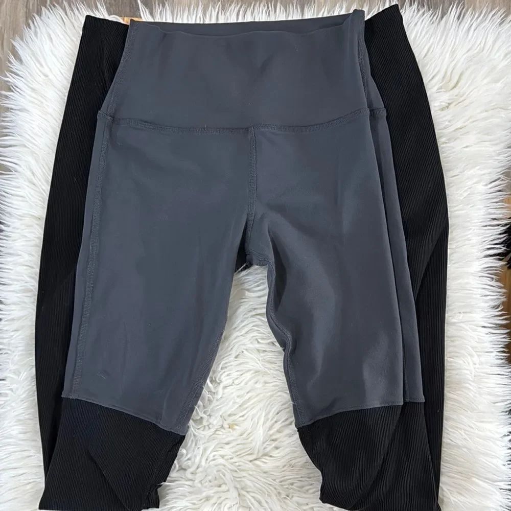 alo yoga Black and Gray Leggings Size XS